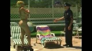 Gina Vice fucks a cop – www.xslovenke.si
